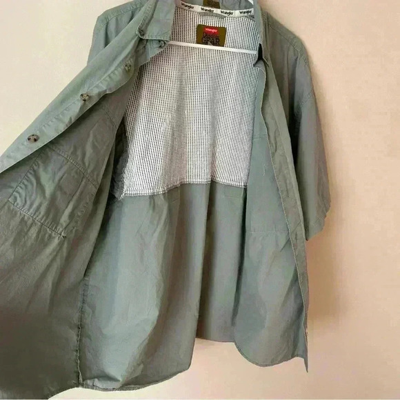Wrangler Hero Green Outdoor Fishing Button Up Short Sleeve Shirt Men’s Size XL - Picture 5 of 5